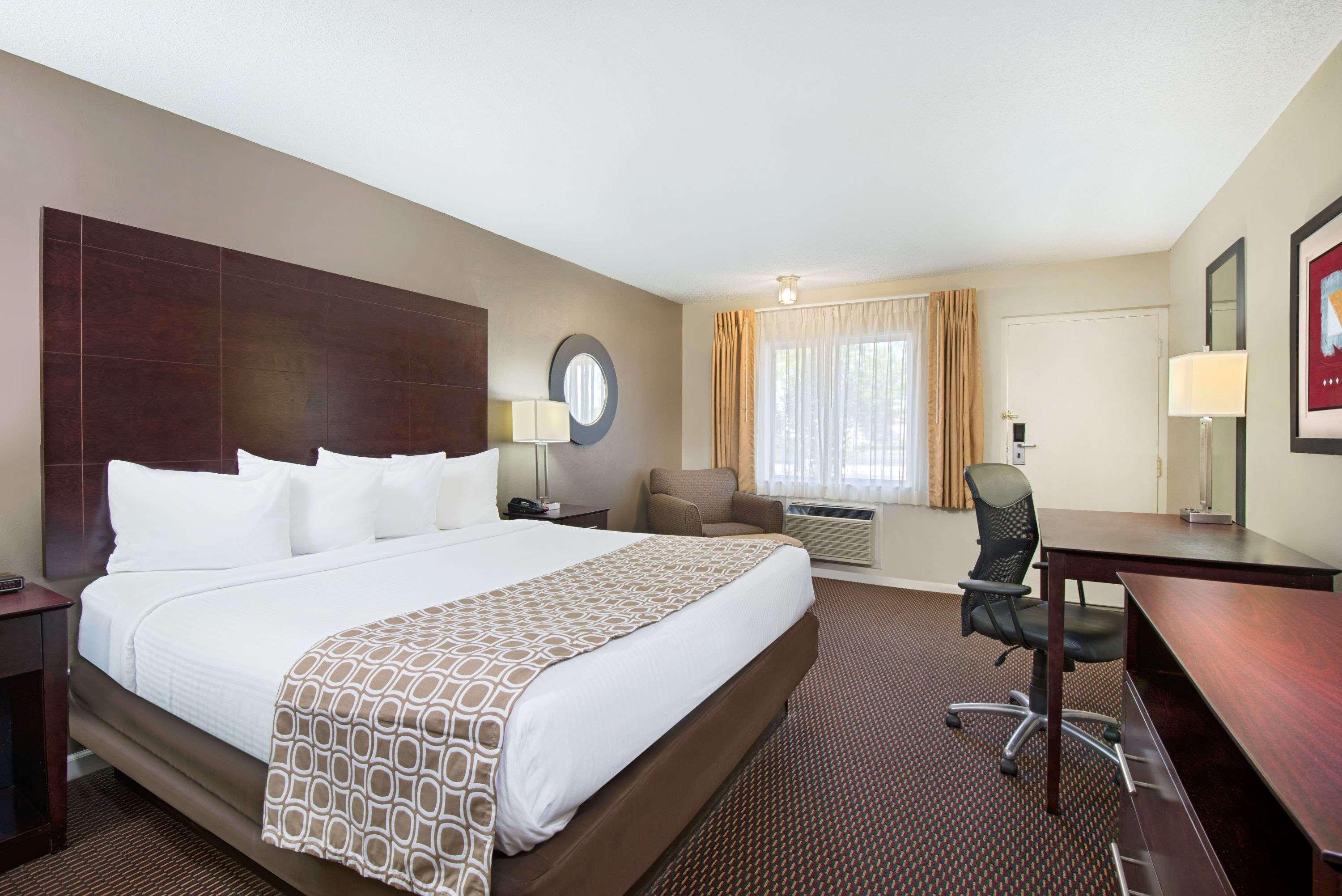 Baymont By Wyndham Hotel Sandusky