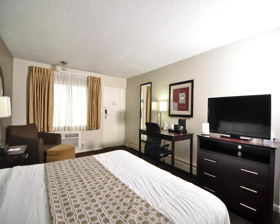 Hotel Baymont By Wyndham 3*