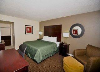 Hotel Baymont By Wyndham Sandusky